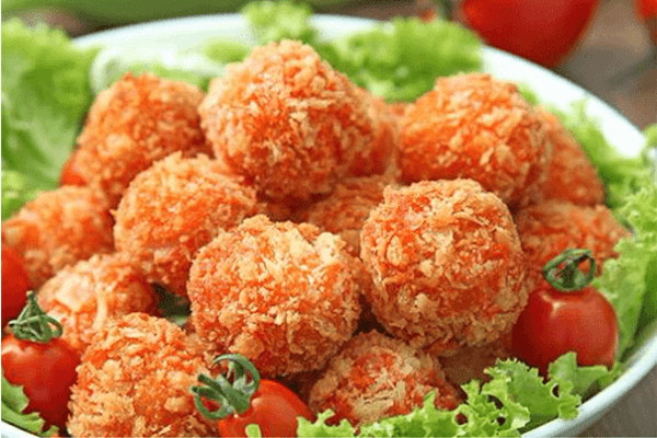 Cá viên chiên giòn rụm nhai rất đã miệng, dễ dàng chinh phục bé yêu